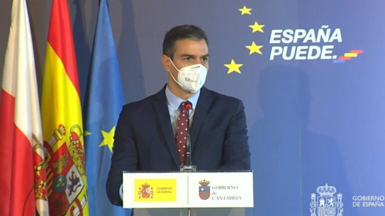 El presidente del Gobierno, Pedro Sánchez, presenta el el Plan de Recuperación, Transformación y Resiliencia de la Economía Española, en Comillas (Cantabria)