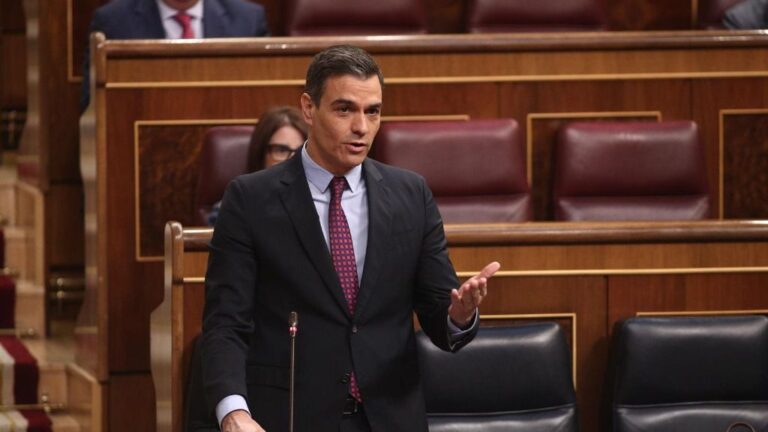 El presidente del Gobierno, Pedro Sánchez, en la sesión de control