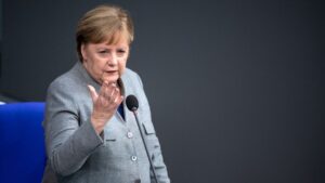 La canciller alemana, Angela Merkel, durante su intervención en el Bundestag