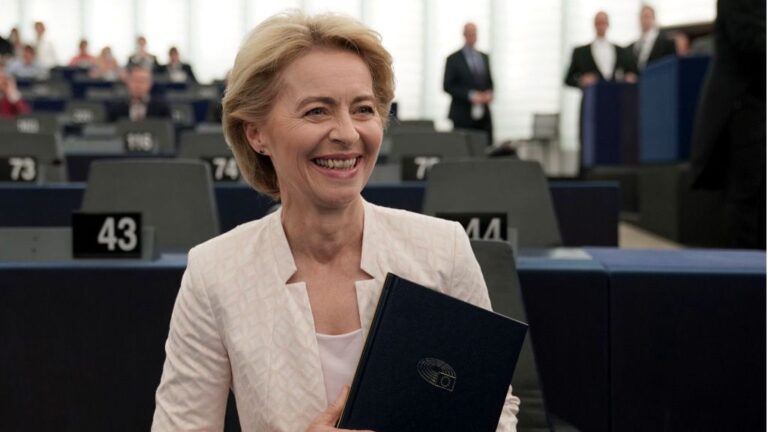 La política conservadora alemana Ursula von der Leyen fue elegida como nueva presidenta de la Comisión Europea (CE)