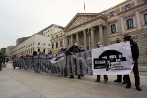 Concentración por un centro de memoria histórica en Carabanchel