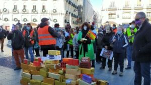 Manifestación en Sol del colectivo 'Juntos por la Pública'
