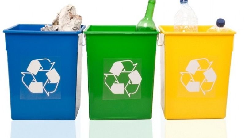 Cubos de reciclaje