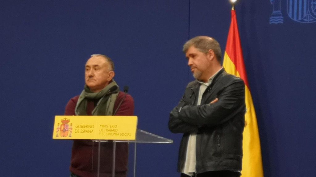 El secretario general de CCOO, Unai Sordo, y el de UGT, Pepe Álvarez