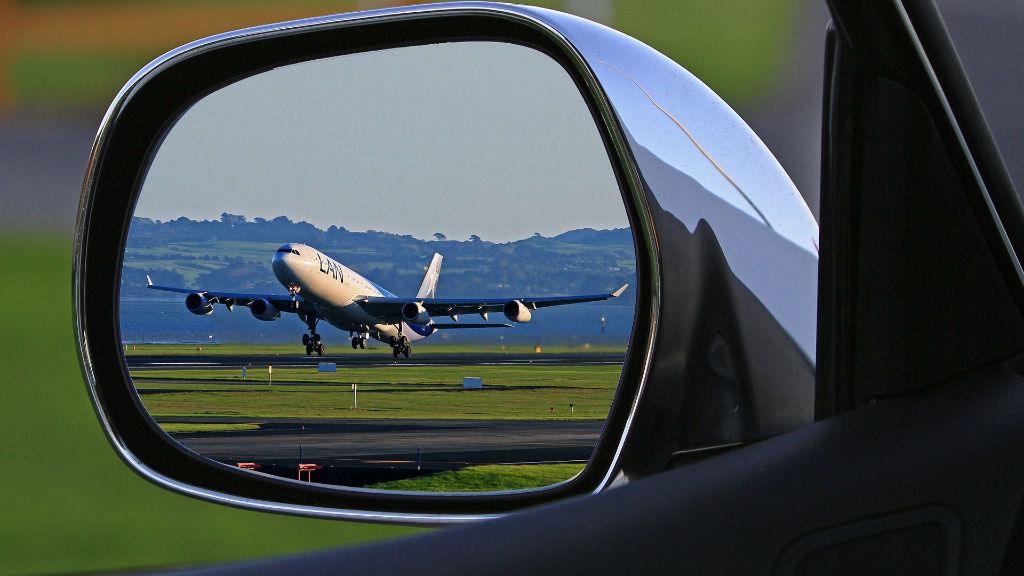 avión aeropuerto coche viaje