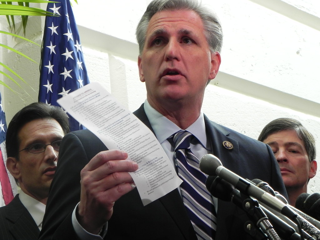 el líder republicano en la Cámara de Representantes, Kevin McCarthy