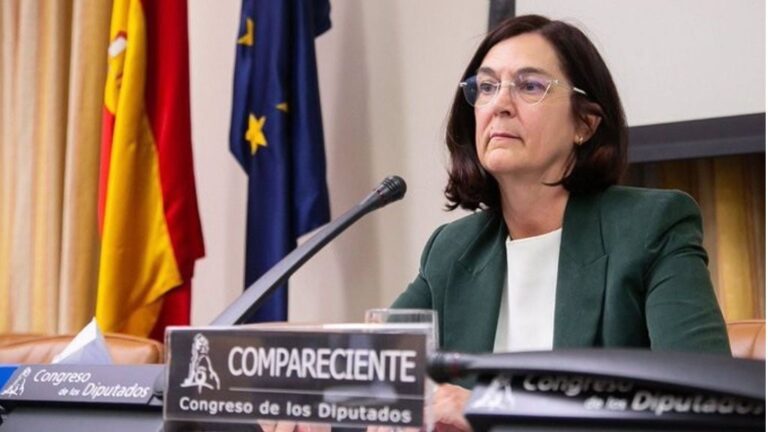 La candidata propuesta por el Gobierno para presidir la CNMC, Cani Fernández, durante su comparecencia ante la Comisión de Asuntos Económicos del Congreso