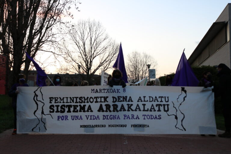 Movimiento feministas en Mendillorri - Pamplona