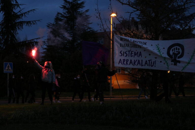 Movimiento feministas en Mendillorri - Pamplona