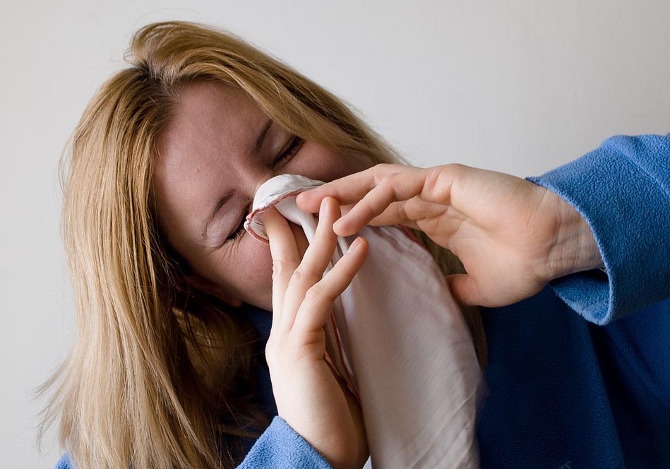 Gripe alergia estornudo