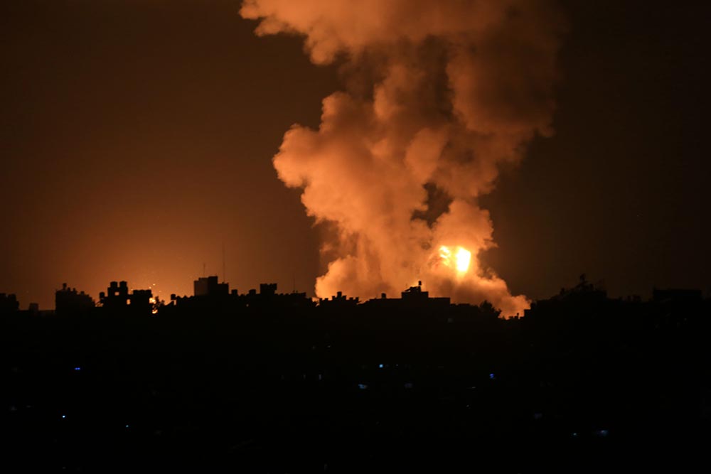 Israel intensifica los bombardeos sobre Gaza y deja 30 muertos pese al alto el fuego Bombardeos de Israel contra la Franja de Gaza - Mahmoud Khattab/Quds Net News vi / DPA