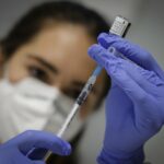 Covax enciende las alarmas: no puede aceptar más donaciones de vacunas porque no tiene ni para jeringuillas
