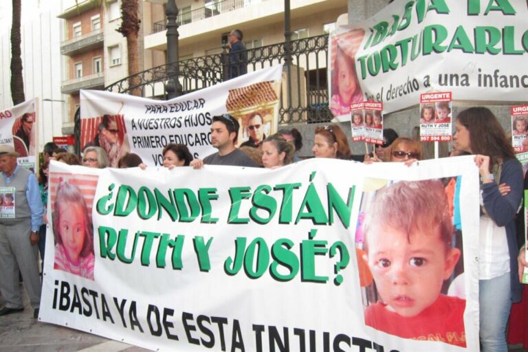 Ruth Ortiz En La Manifestación De Huelva El 8 De Mayo. - EUROPA PRESS
