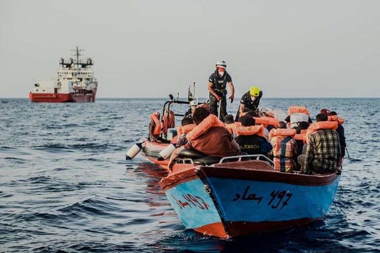 Rescate de migrantes por la ONG SOS Mediterranée - Flavio Gasperini/SOS Mediterrane / DPA