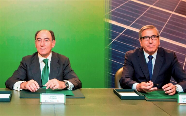 Ignacio Galán, presidente de Iberdrola, con el presidente del ICO, José Carlos García de Quevedo