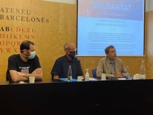 El presidente de la Caixa de Solidaritat, Pep Cruanyes, con el exsecretario general de Diplocat Albert Royo - CAIXA DE SOLIDARITAT