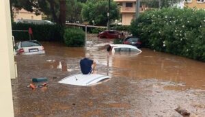 Vehículos anegados en Benicàssim (Castellón) - AVAMET