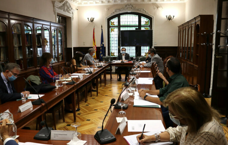 Reunión plenaria del Consejo de Consumidores y Usuarios (CCU)