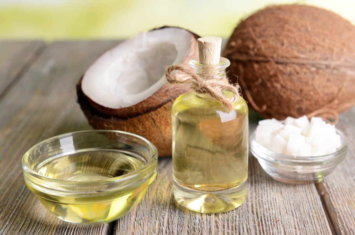 El aceite de coco es uno de los ingredientes principales de PhenQ Meal Shake