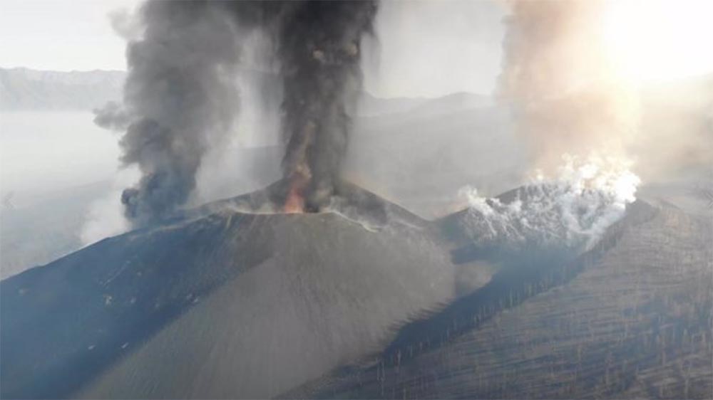 Cráter del volcán de La Palma - GOBIERNO DE CANARIAS