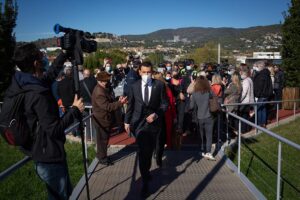 El concejal del Ayuntamiento de Badalona por el PSC, Rubén Guijarro, a su llegada a un pleno extraordinario para debatir la propuesta de moción de censura al alcalde, en el Ayuntamiento de Badalona, a 8 de noviembre de 2021, en Badalona, Barcelona, Catalu - David Zorrakino - Europa Press