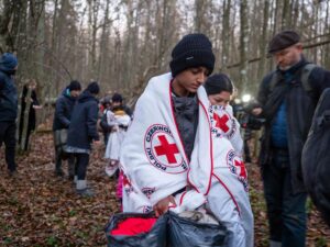 Llegada de migrantes a Narewka, en Polonia - JANA CAVOJSKA / ZUMA PRESS