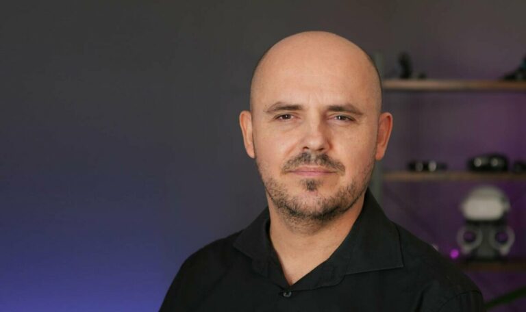 Edgar Martin Blas, creador de mundos virtuales. / Virtual Voyagers