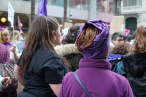 Feministas manifestándose en Madrid por el 8-M | Foto: Servimedia