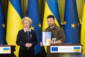 La presidenta de la Comisión Europea, Ursula von der Leyen, y el presidente de Ucrania, Volodimir Zelenski / Foto: Presidencia de Ucrania