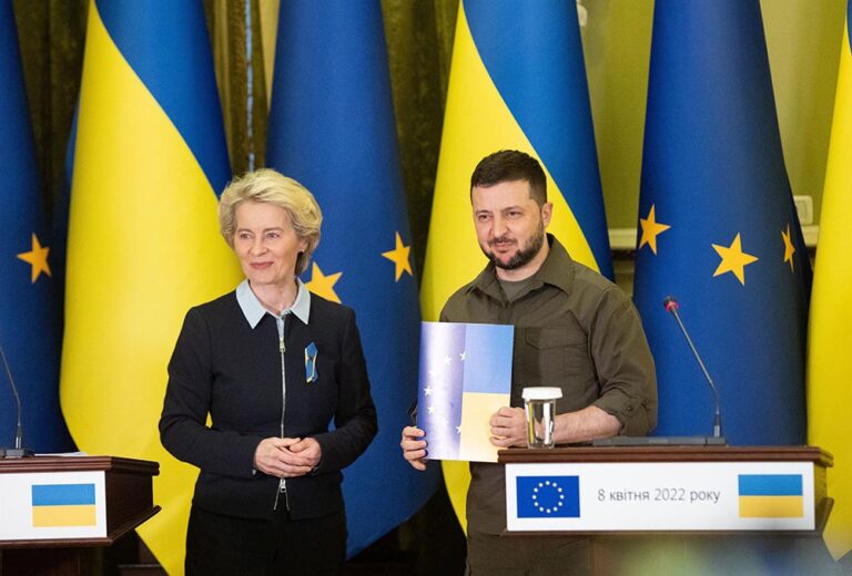 La presidenta de la Comisión Europea, Ursula von der Leyen, y el presidente de Ucrania, Volodimir Zelenski / Foto: Presidencia de Ucrania