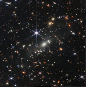 Primera imagen del espacio profundo del telescopio espacial James Webb - NASA