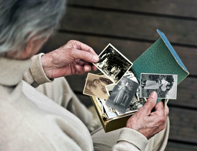 El alzhéimer es la mayor forma de demencia entre la población anciana. / Adobe Stock