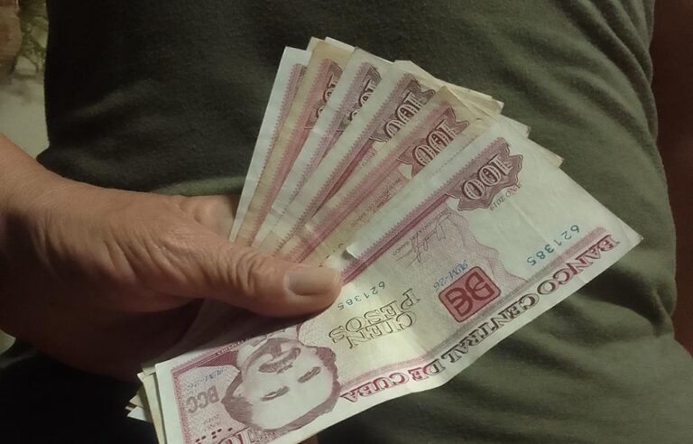 Pesos Cubanos