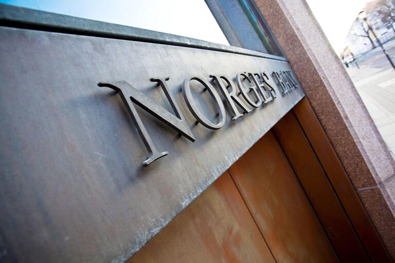 Nombre de Norges Bank en la fachada de su sede en Oslo / Foto: Norges Bank