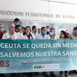 Imagen de una concentración de lo médicos de Ceuta