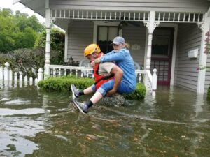 Para muchos, el problema de la crisis climática es tan vasto, tan complejo, que lo ven como algo lejano, ajeno e incluso inexistente. / Texas National Guard