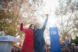 El líder del PP, Alberto Núñez Feijóo, y la presidenta de la Comunidad de Madrid, Isabel Díaz Ayuso. (Foto: PP)