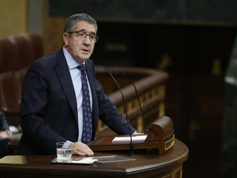 El portavoz del PSOE en el Congreso, Patxi López, en una imagen de archivo. (Foto: Congreso)