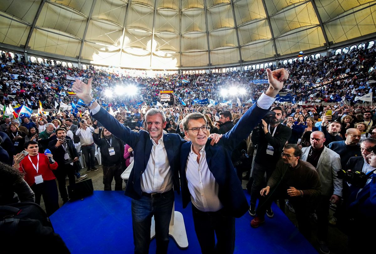 Alfonso Rueda y Alberto Núñez Feijóo en un acto del PP