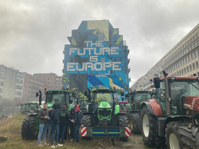 Protesta de agricultores y ganaderos en Bruselas ASAJA