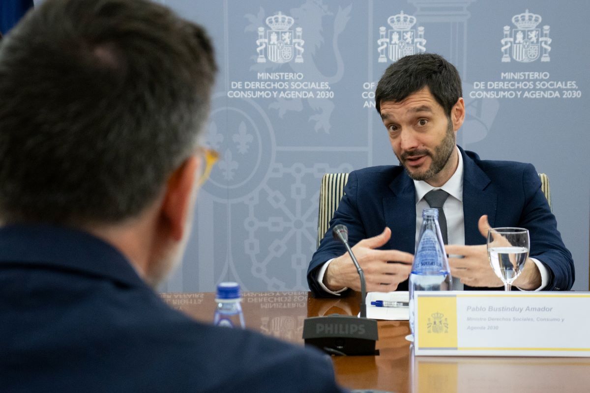 El ministro de Derechos Sociales, Consumo y Agenda 2030, Pablo Bustinduy en una imagen de archivo. (Foto: Ministerio de Derechos Sociales, Consumo y Agenda 2030)