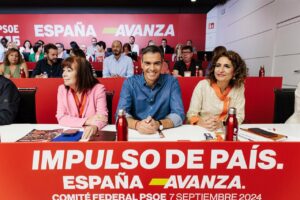 (I-D) La presidenta del PSOE, Cristina Narbona, el presidente del Gobierno y Secretario General del PSOE, Pedro Sánchez y la vicesecretaria general del PSOE, vicepresidenta primera del Gobierno y ministra de Hacienda, María Jesús Montero, durante la reuni - Carlos Luján - Europa Press