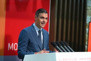 El presidente del Gobierno, Pedro Sánchez, en la última jornada de su visita oficial a China. (Foto: Pool Moncloa/Borja Puig de la Bellacasa)