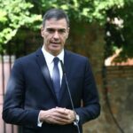 El presidente del Gobierno, Pedro Sánchez, en una comparecencia ante los medios tras ser recibido en audiencia por el Papa Francisco en el Vaticano. (Foto: Pool Moncloa/Fernando Calvo y Pool Vaticano)