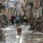 Fotografía de una de las calles de Paiporta (Valencia). / EFE/ Manuel Bruque