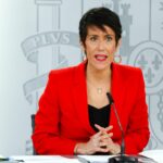 La ministra de Inclusi&oacute;n, Seguridad Social y Migraciones, Elma Saiz, en la rueda de prensa posterior al Consejo de Ministros. (Foto: Pool Moncloa/Jos&eacute; Manuel &Aacute;lvarez)