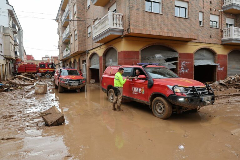 Imagen de la UME en las tareas de recuperación tras el paso de la DANA por la Comunidad Valenciana. (Foto: Defensa)