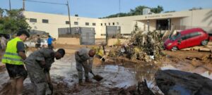 Imagen de militares en las tareas de emergencia en la Comunidad Valenciana. (Foto: Defensa)