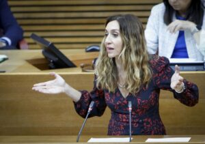 La portavoz adjunta de Compromís en Les Corts, Isaura Navarro - JOSÉ CUÉLLAR/CORTS VALENCIANES
