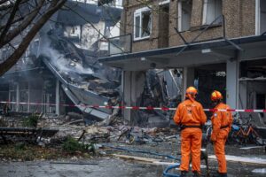 Una explosión en un bloque de apartamentos de La Haya deja ya al menos cinco muertos y cinco heridos - Europa Press/Contacto/James Petermeier